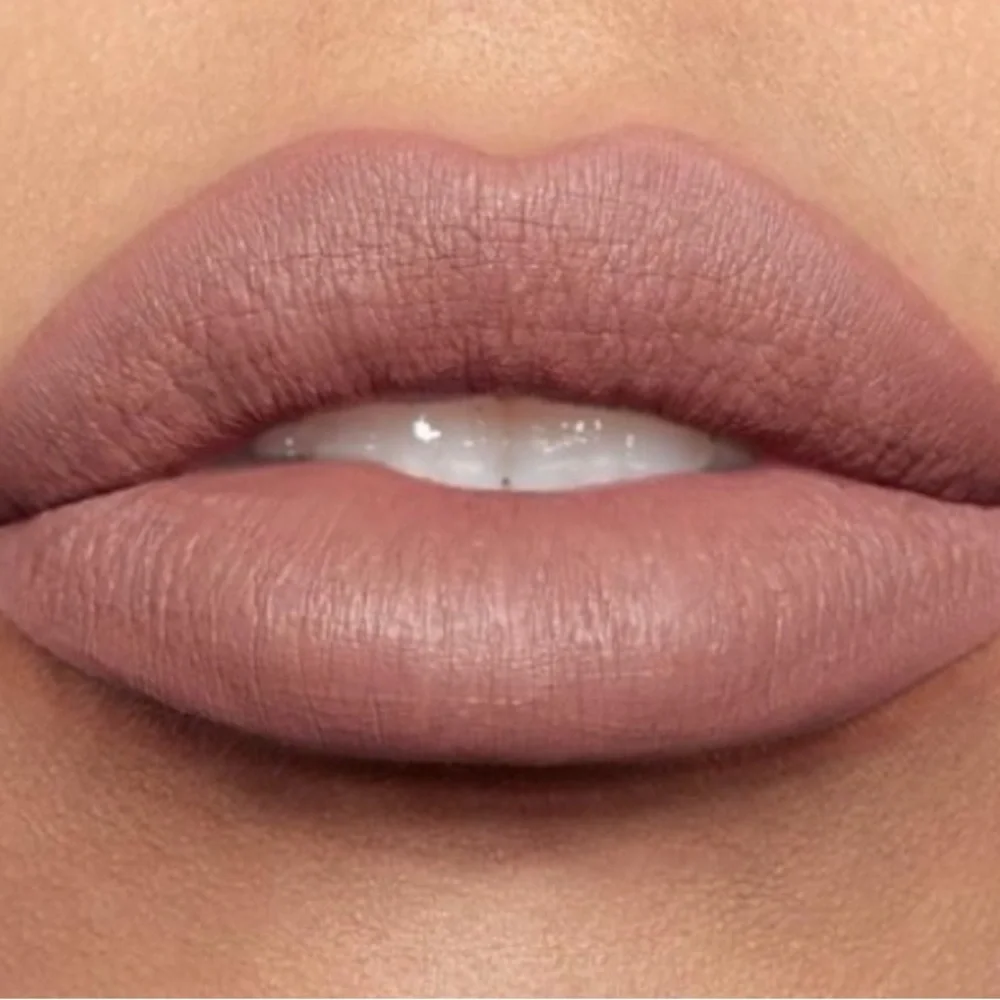 Stila STAY ALL DAY® LIQUID LIPSTICK - LAST CHANCE FOR CARAMELLO